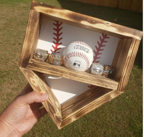 .Small Ball-Ring Display.