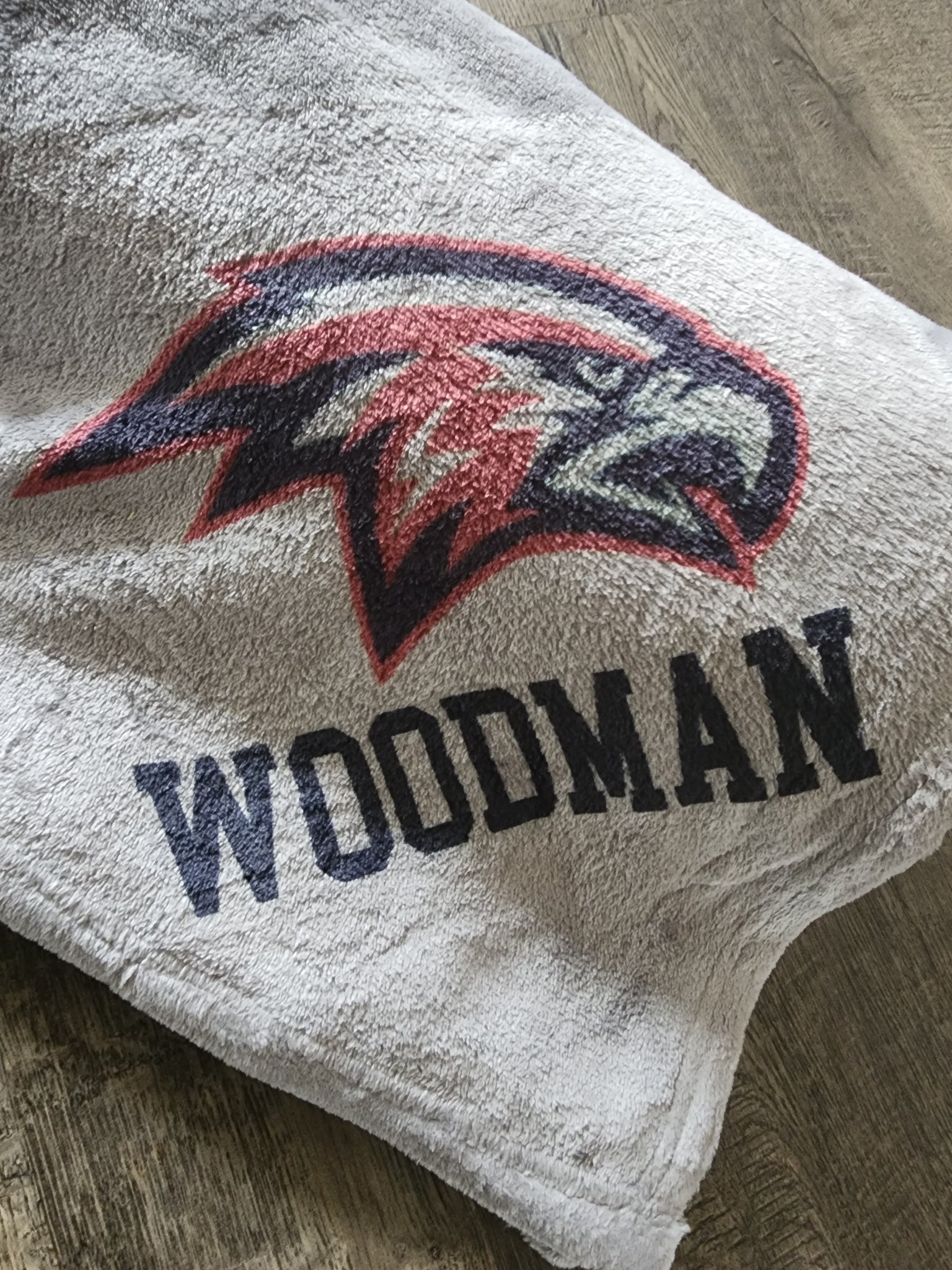 .Personalized Falcon Throw Blanket.